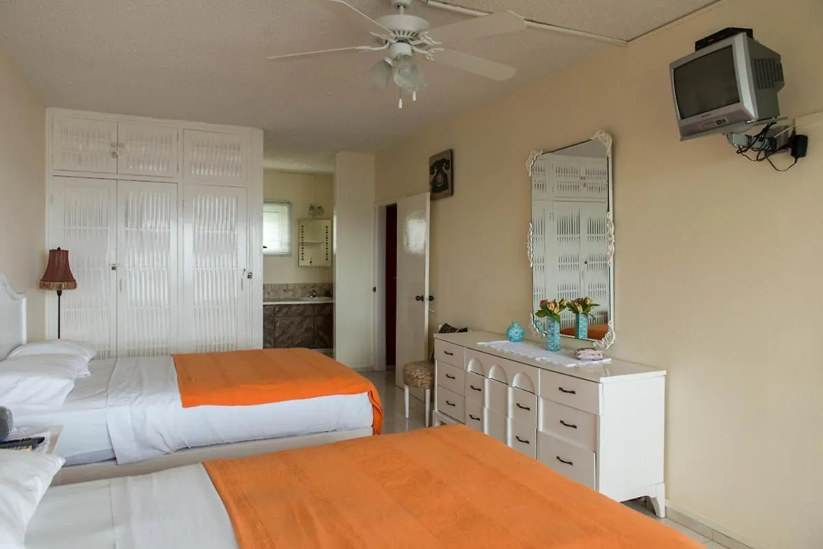 Apartment Carib Beach Resort-Ocho Rios